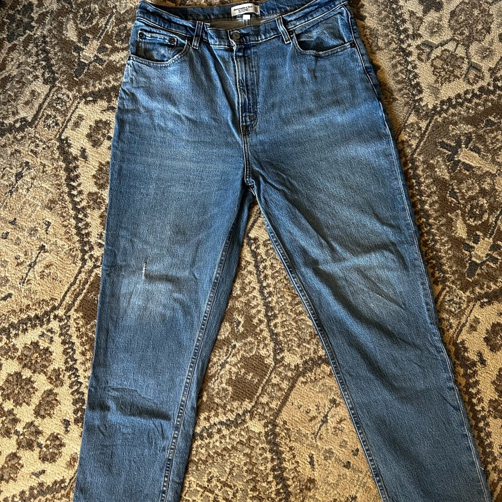 Abercrombie & Fitch 90’s Straight Ultra High Rise
